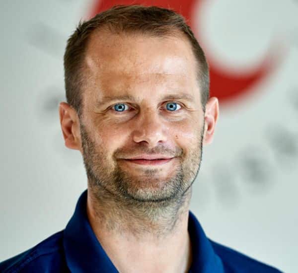 Portraet-Thorsten-uai-700x560-1-920a9950